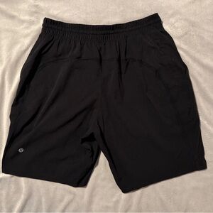 lululemon Pacebreaker 7" training short